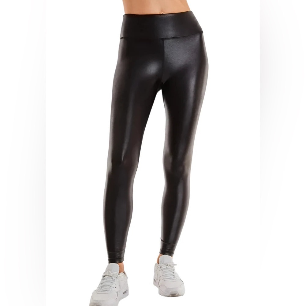 Noli Yoga NWT Size Small Leggings! 🖤